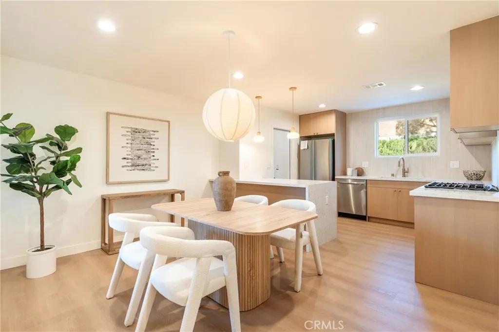 952 Cheyenne, Costa Mesa, California 92626 home-pic-8