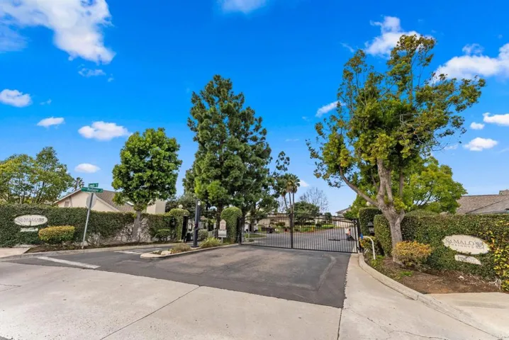 2043 Rue De La Montagne, Oceanside, California 92054