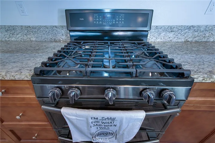 6 burner stove/ double oven