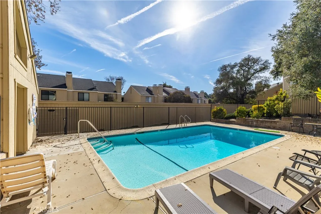 3750 A2 El Camino Real, Atascadero, California 93422 home-pic-22