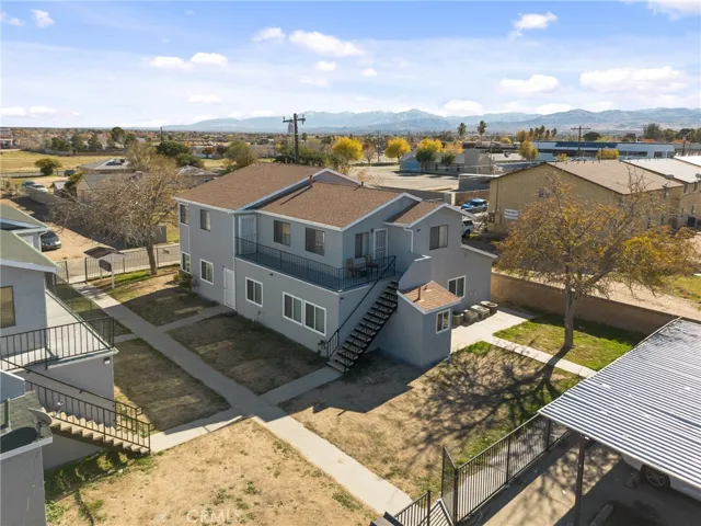 38451 10th E, Palmdale, California 93550