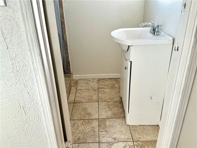 6996 Elm, 29 Palms, California 92277