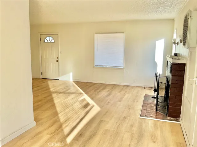 6996 Elm, 29 Palms, California 92277