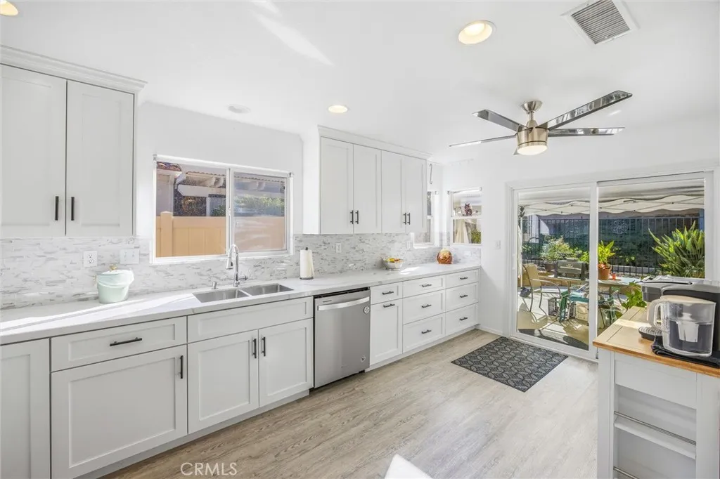 40717 Corte Albara, Murrieta, California 92562 home-pic-7