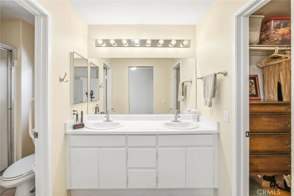 40717 Corte Albara, Murrieta, California 92562 home-pic-21