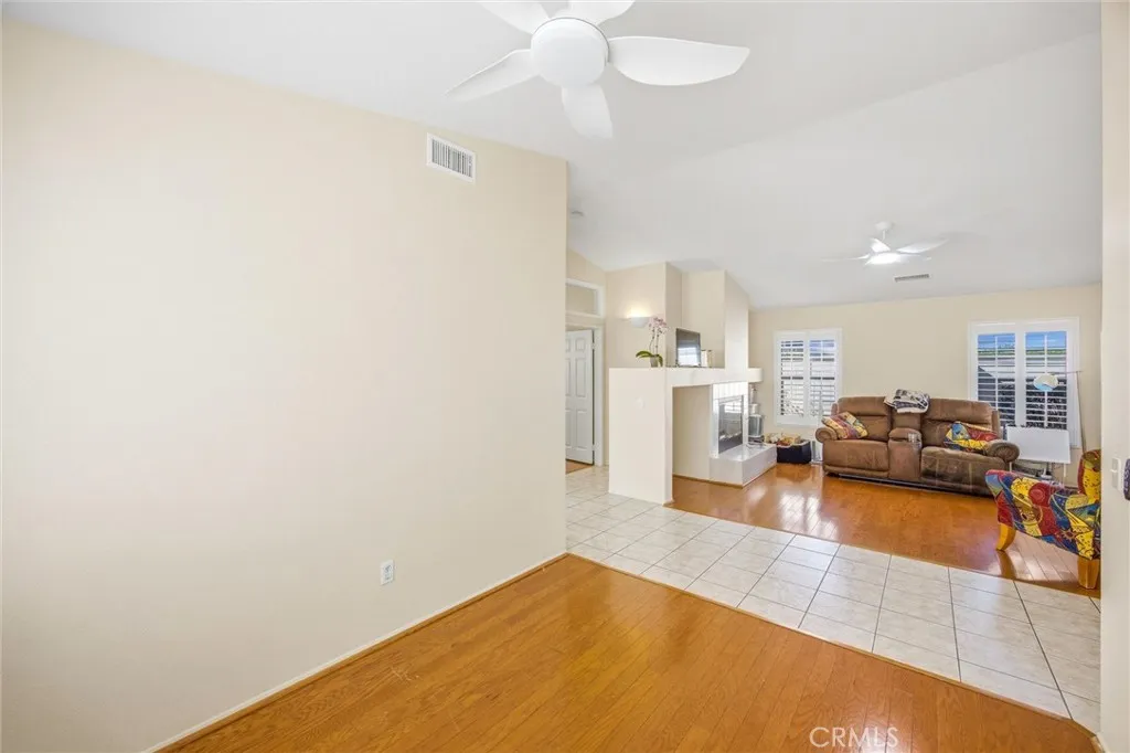 40717 Corte Albara, Murrieta, California 92562 home-pic-17
