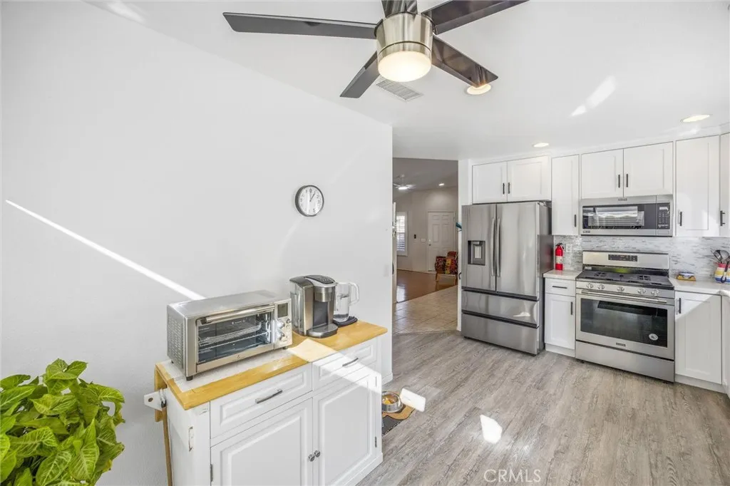 40717 Corte Albara, Murrieta, California 92562 home-pic-10