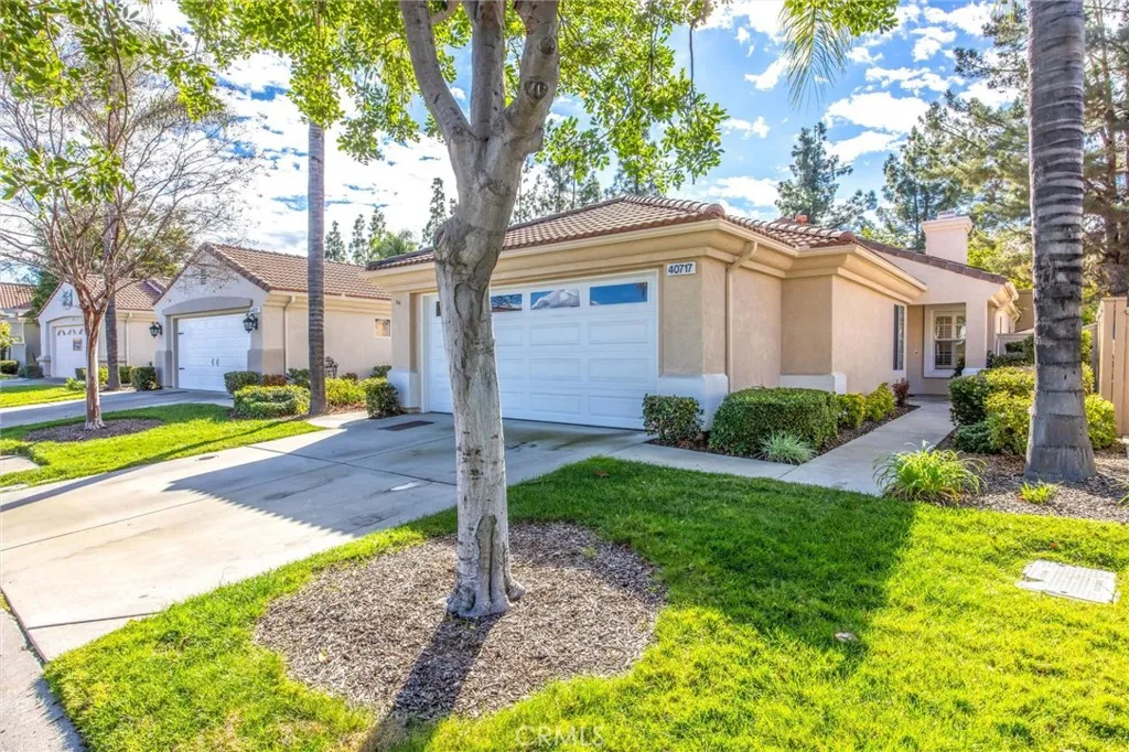 40717 Corte Albara, Murrieta, California 92562 home-pic-3
