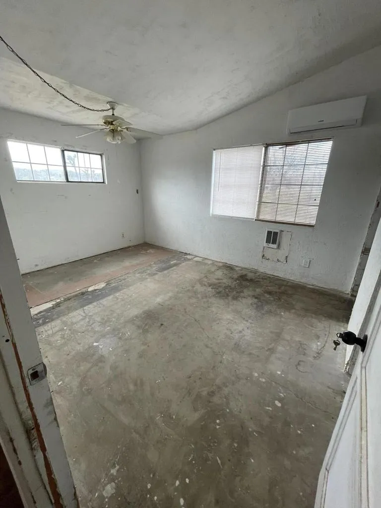 57625 Buena Vista Drive, Yucca Valley, California 92284 home-pic-37
