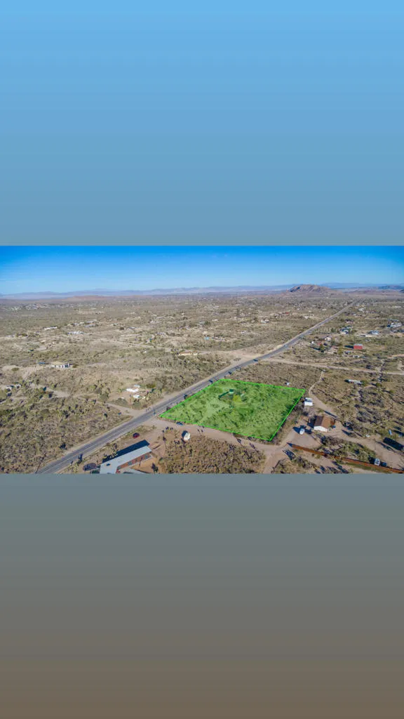 57625 Buena Vista Drive, Yucca Valley, California 92284 home-pic-4
