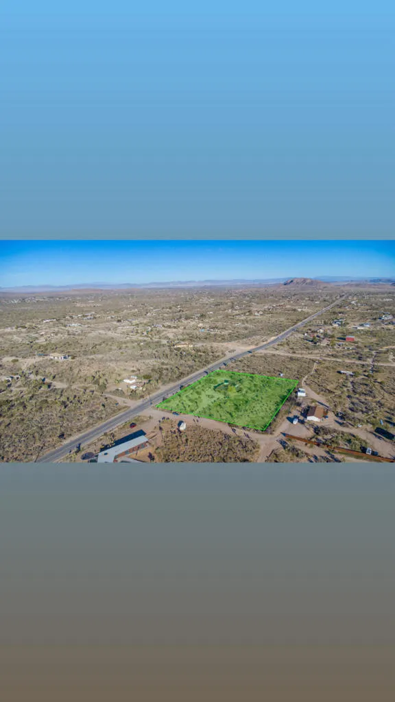 57625 Buena Vista Drive, Yucca Valley, California 92284 home-pic-5