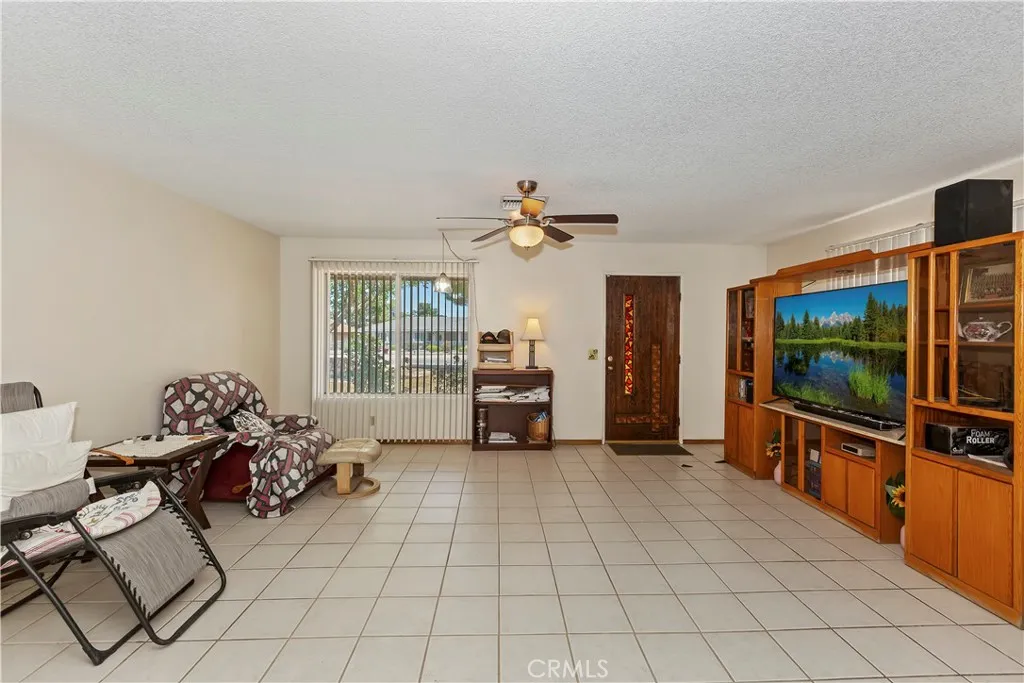 7486 Earhart Avenue, Hesperia, California 92345 home-pic-13