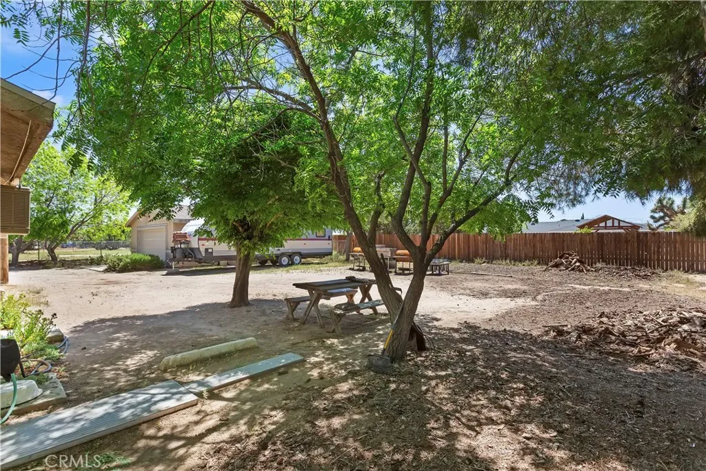 7486 Earhart Avenue, Hesperia, California 92345 home-pic-36