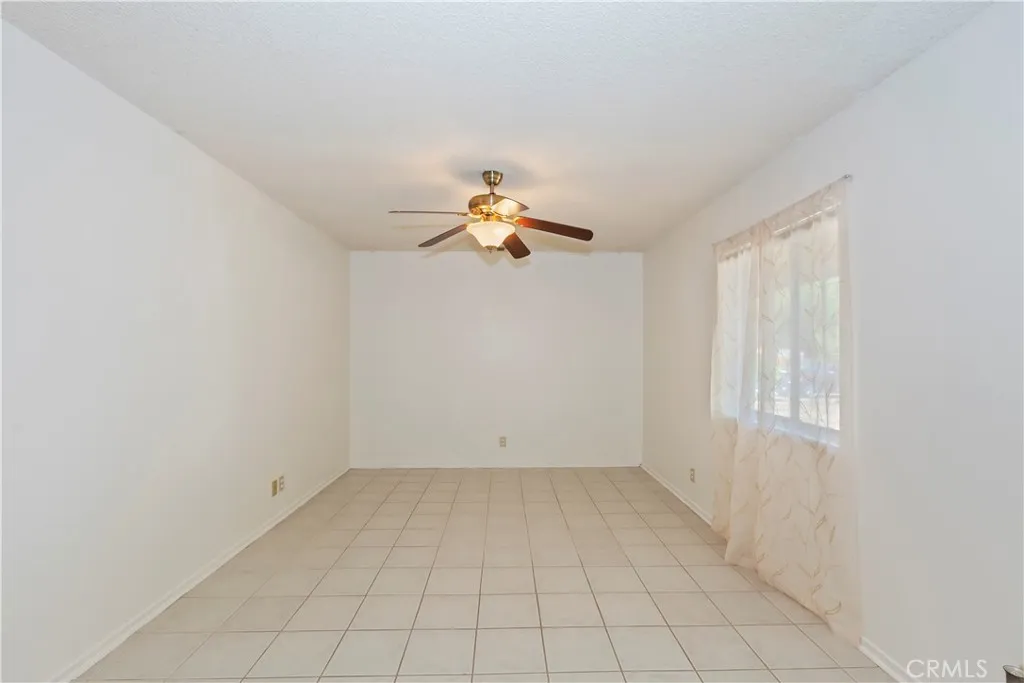 7486 Earhart Avenue, Hesperia, California 92345 home-pic-23