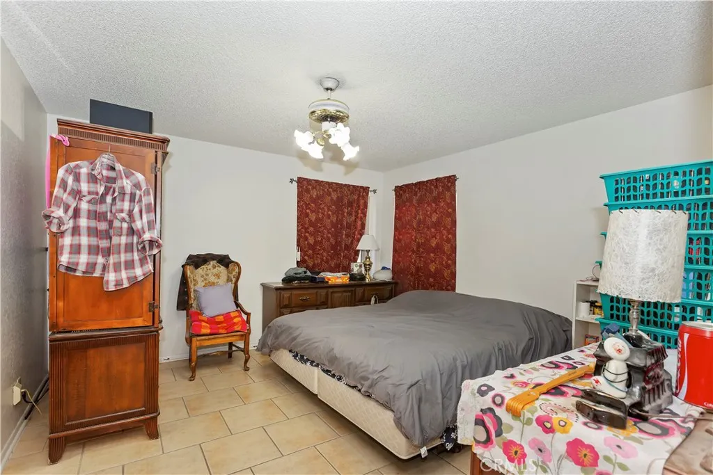 7486 Earhart Avenue, Hesperia, California 92345 home-pic-20