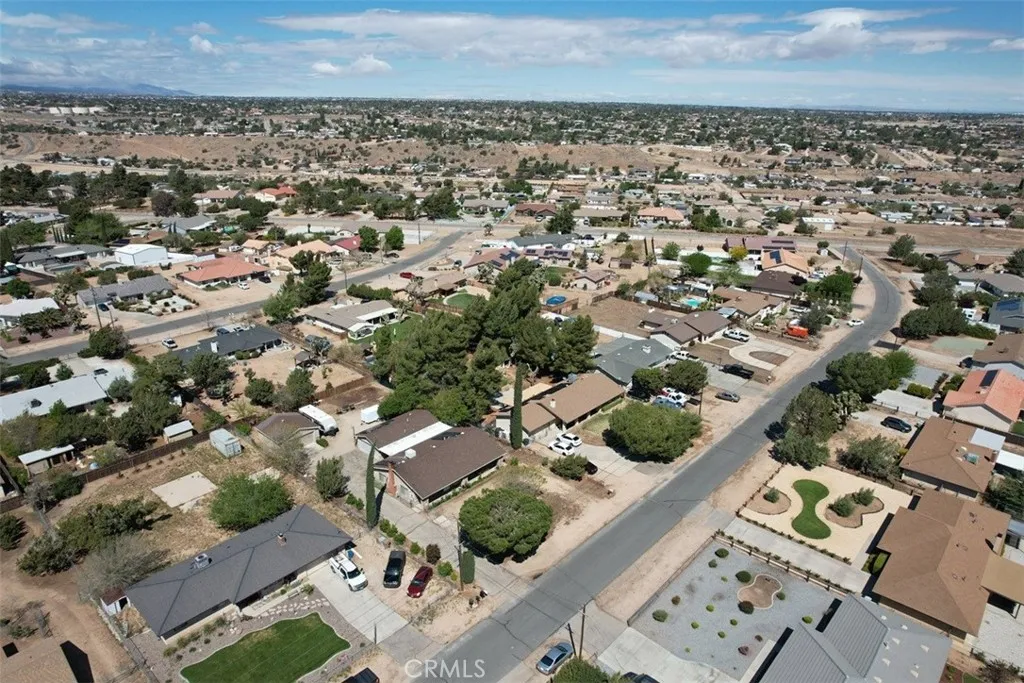 7486 Earhart Avenue, Hesperia, California 92345 home-pic-54