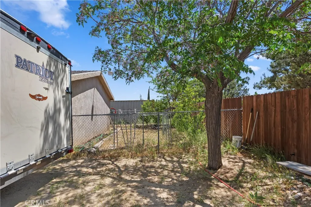 7486 Earhart Avenue, Hesperia, California 92345 home-pic-37