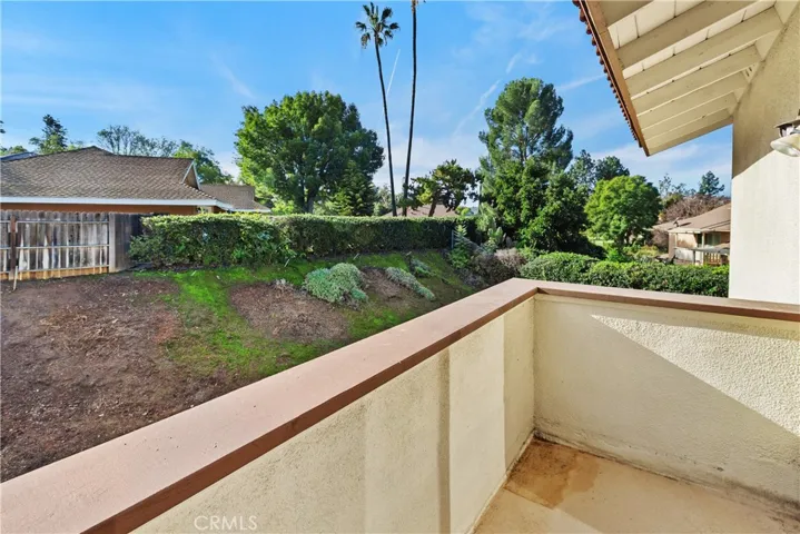 1194 Lyndhurst Drive Nw, Riverside, California 92506