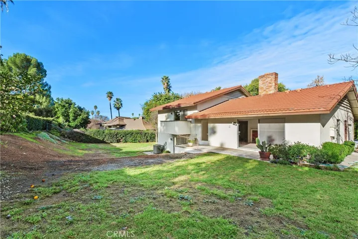1194 Lyndhurst Drive Nw, Riverside, California 92506