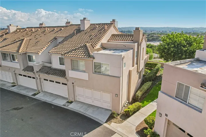 2 Car Garage End unit 35 Southwind, Aliso Viejo, CA, 92656