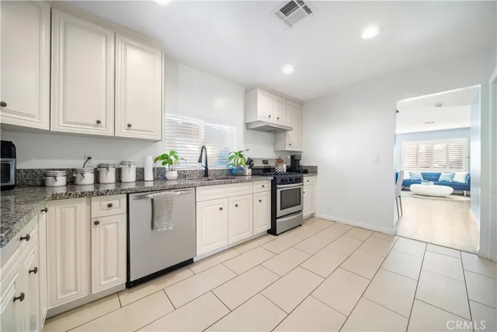 853 N 5th Ave, Covina, California 91723