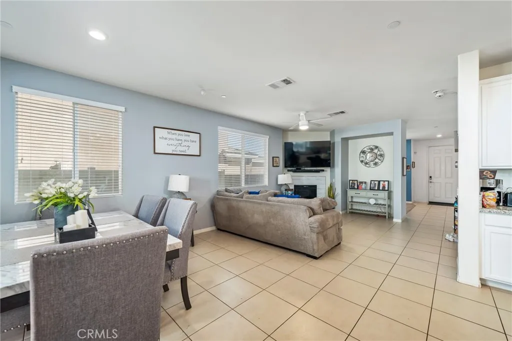 3681 Bilberry, San Bernardino, California 92407 home-pic-10