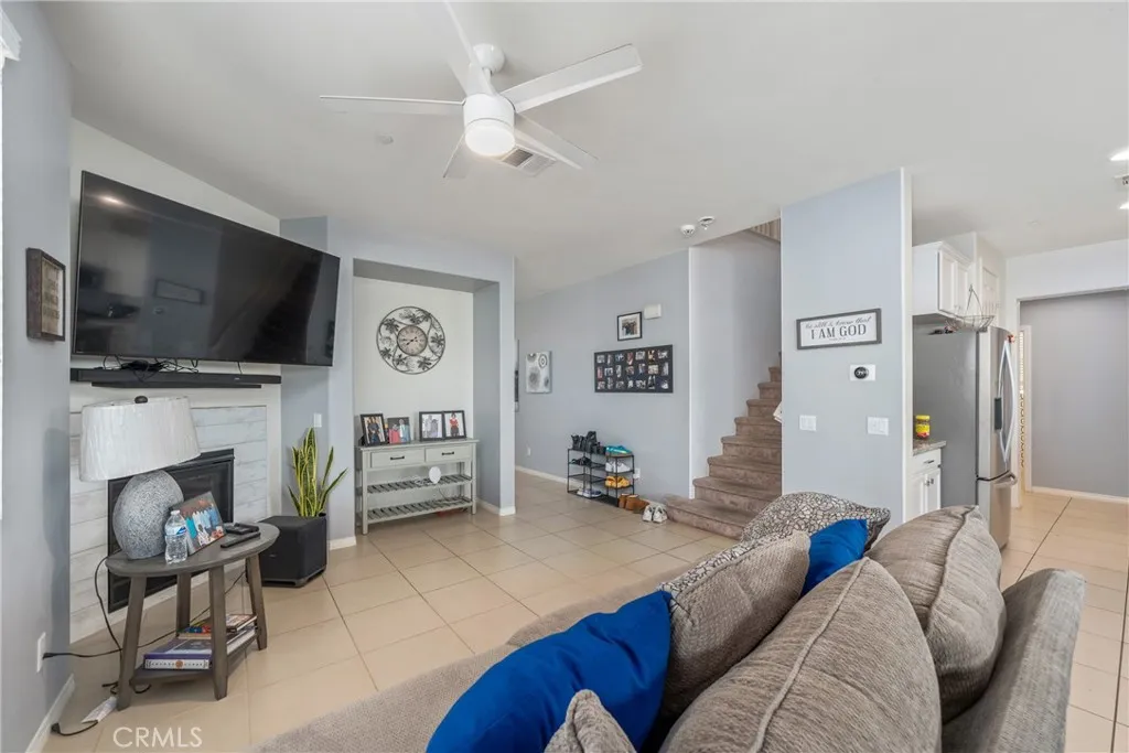 3681 Bilberry, San Bernardino, California 92407 home-pic-8