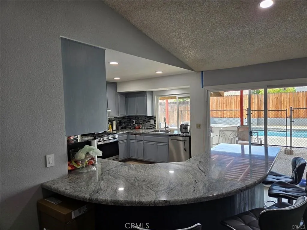 14881 Edelweiss, Moreno Valley, California 92553 home-pic-4