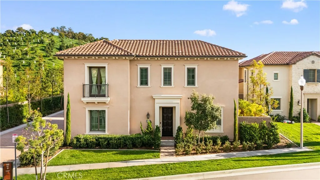 111 Winnett, Irvine, California 92602 home-pic-1