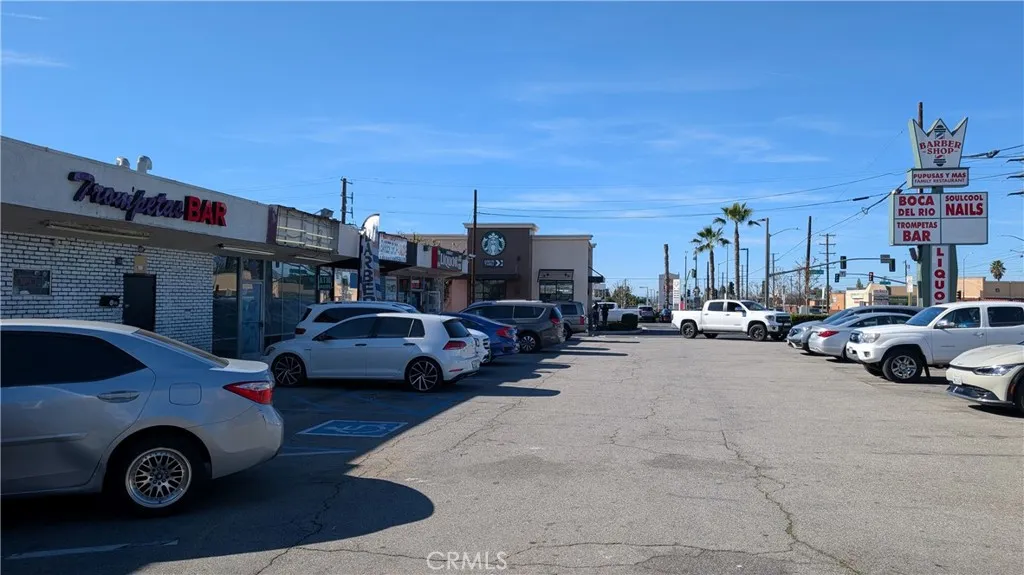 Busy center with reciprocal parking access with Starbucks Coffee