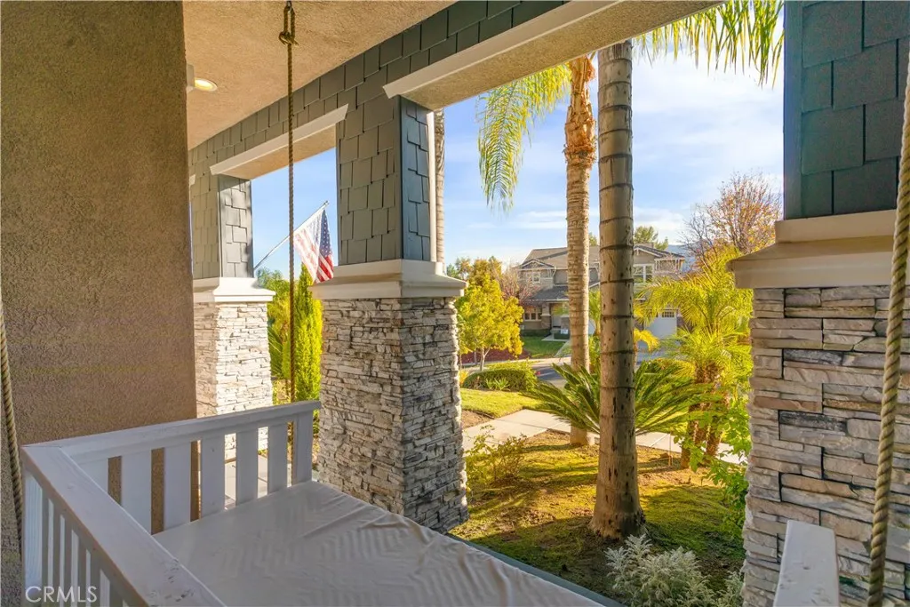 8824 Soothing Court, Corona, California 92883 home-pic-7