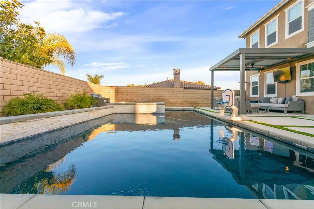 8824 Soothing Court, Corona, California 92883 home-pic-3