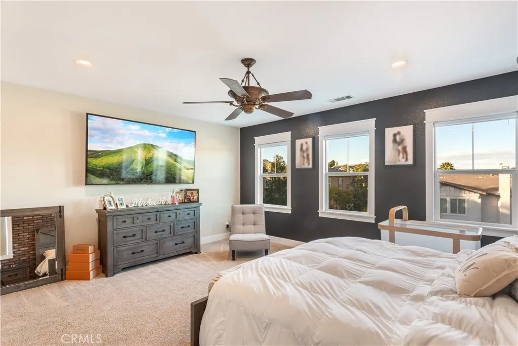 8824 Soothing Court, Corona, California 92883 home-pic-24