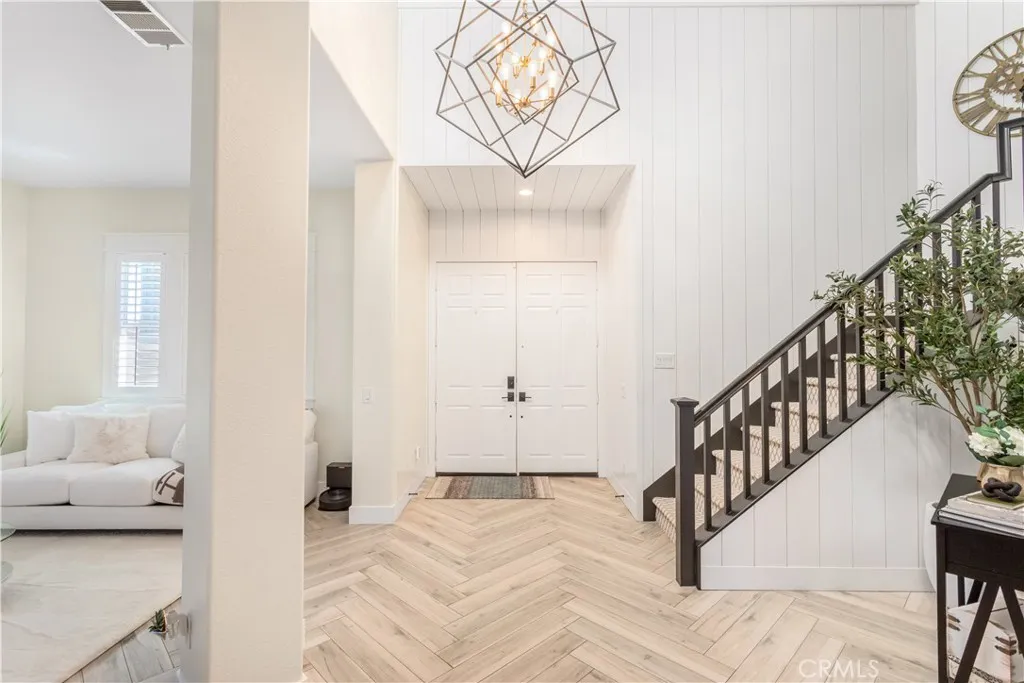 8824 Soothing Court, Corona, California 92883 home-pic-9