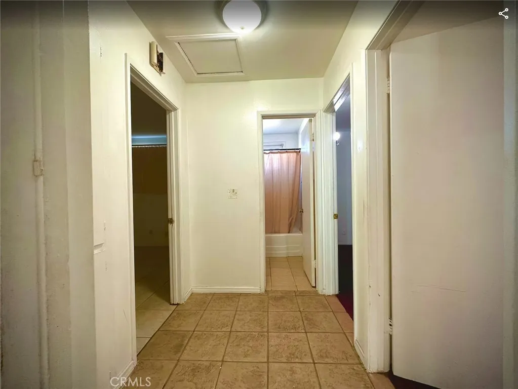 39302 10th E, Palmdale, California 93550 home-pic-11