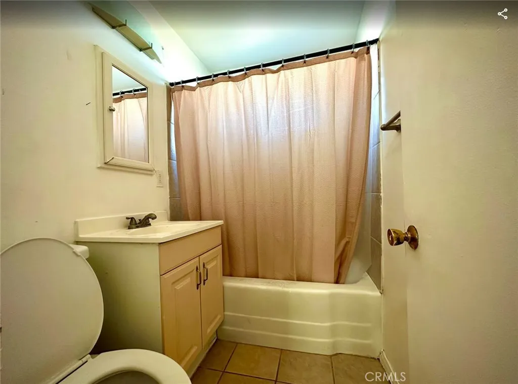 39302 10th E, Palmdale, California 93550 home-pic-15