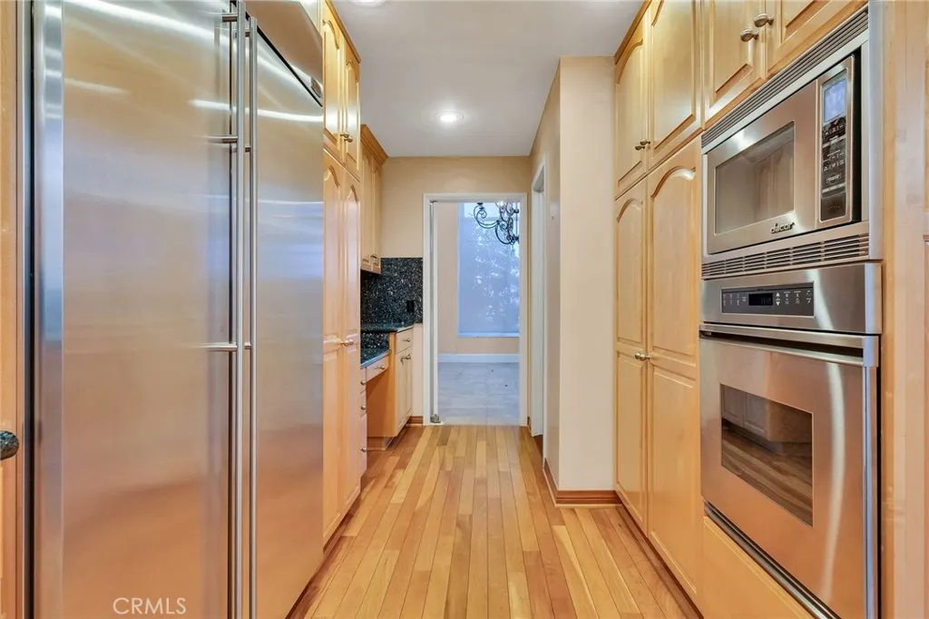 12305 Ridge, Los Angeles, California 90049 home-pic-14