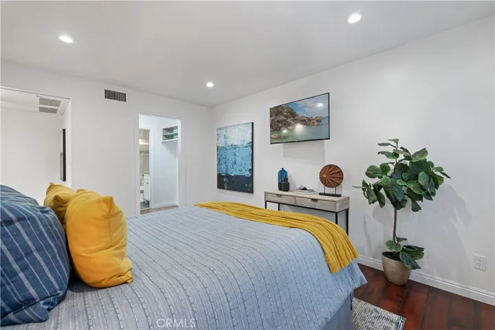 5215 Balboa Boulevard 203, Encino, California 91316