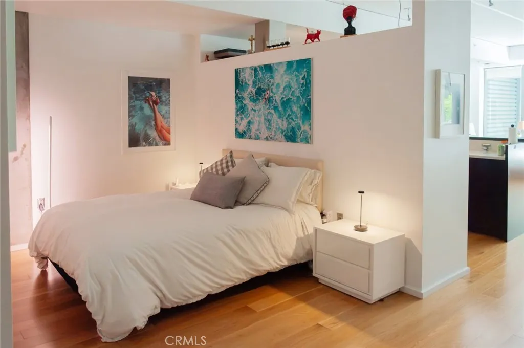 1155 S Grand, Los Angeles, California 90015 home-pic-7