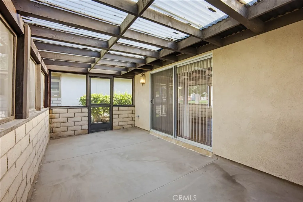 643 W Villa Chaparral, San Jacinto, California 92583 home-pic-28