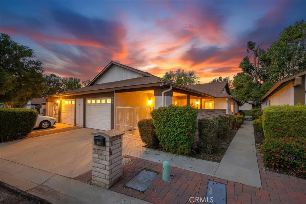 643 W Villa Chaparral, San Jacinto, California 92583 home-pic-38