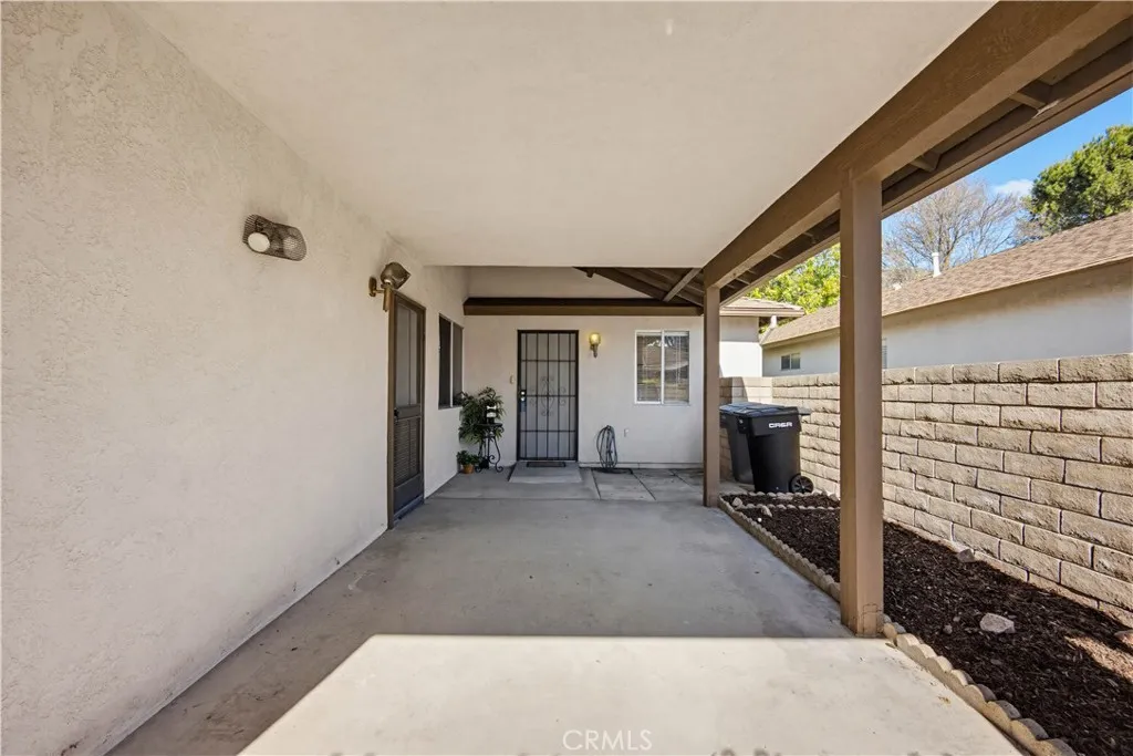 643 W Villa Chaparral, San Jacinto, California 92583 home-pic-4