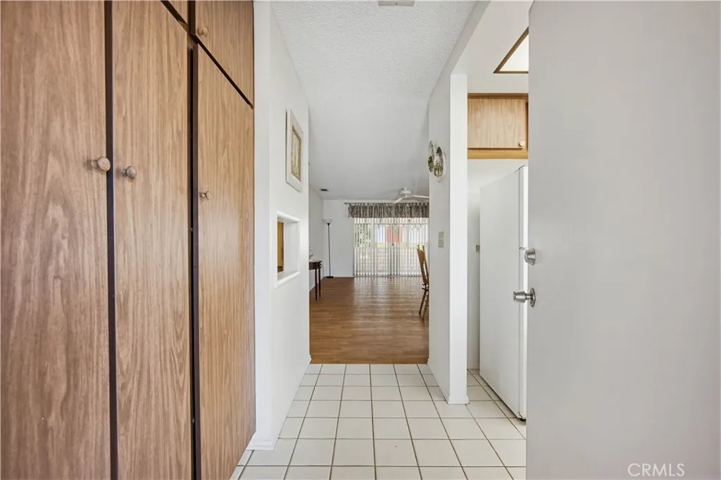 643 W Villa Chaparral, San Jacinto, California 92583 home-pic-5
