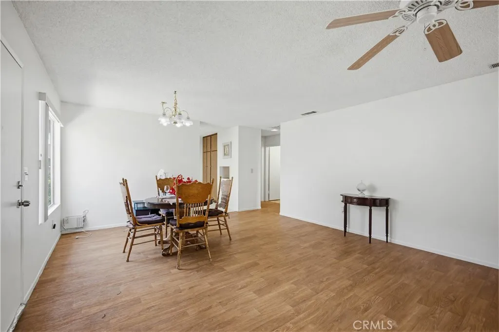 643 W Villa Chaparral, San Jacinto, California 92583 home-pic-14