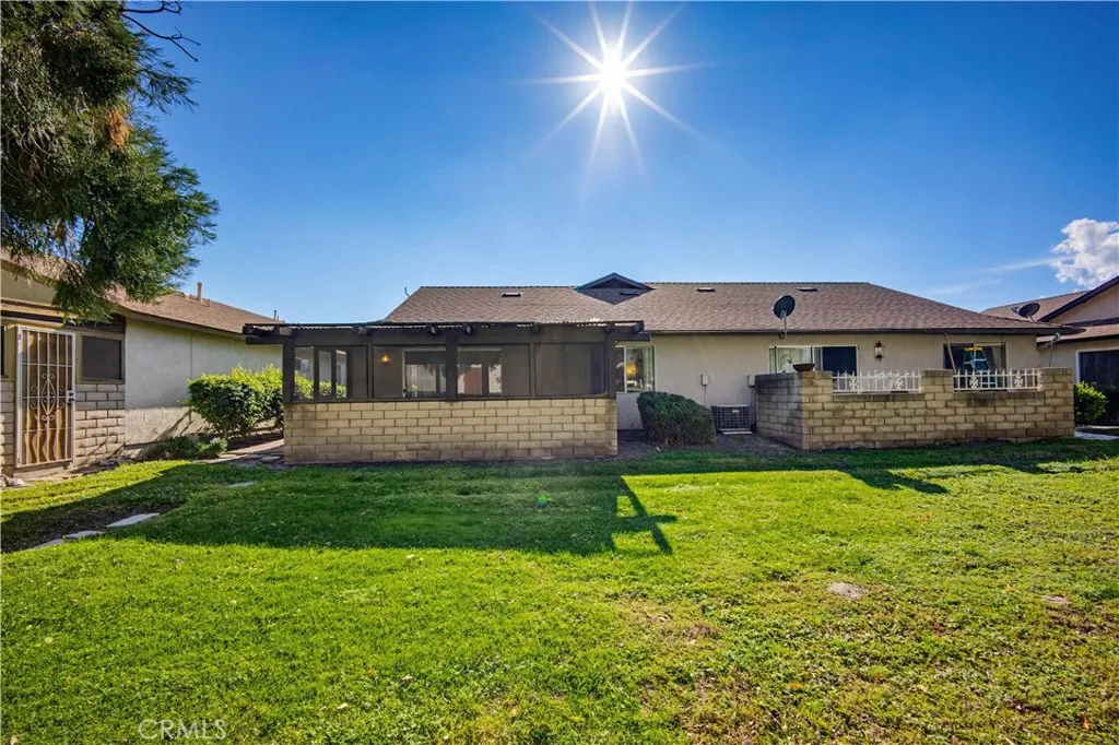 643 W Villa Chaparral, San Jacinto, California 92583 home-pic-30