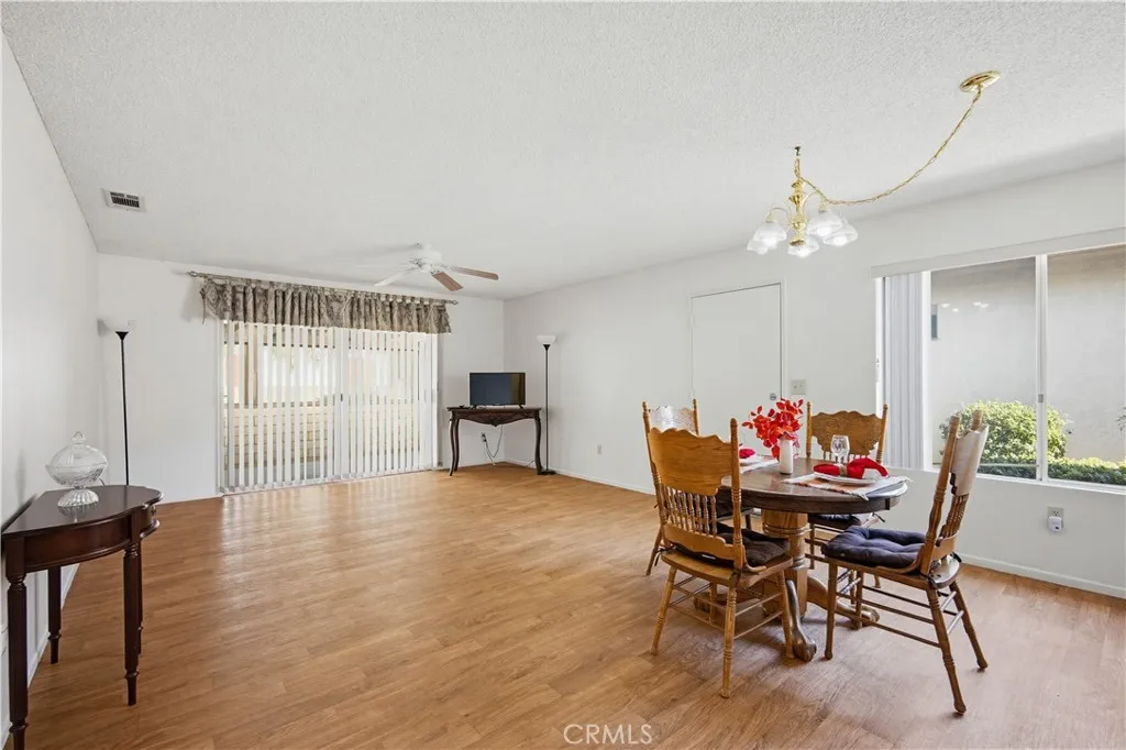 643 W Villa Chaparral, San Jacinto, California 92583 home-pic-13