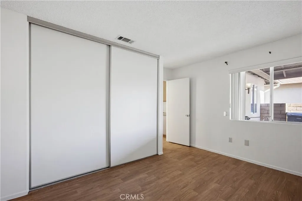 643 W Villa Chaparral, San Jacinto, California 92583 home-pic-23