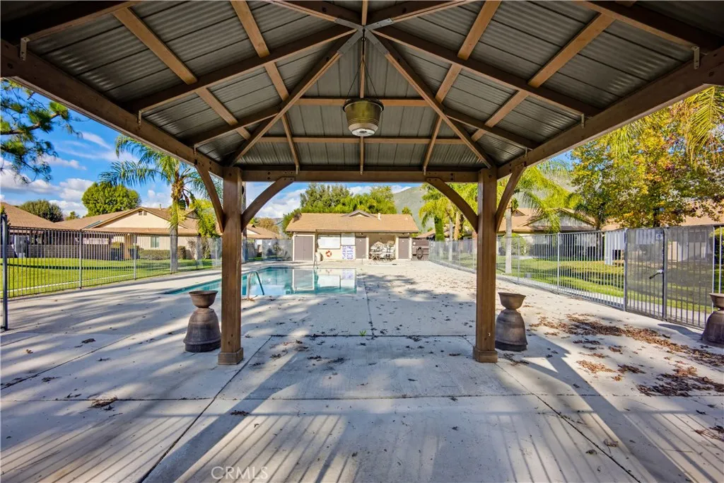 643 W Villa Chaparral, San Jacinto, California 92583 home-pic-32