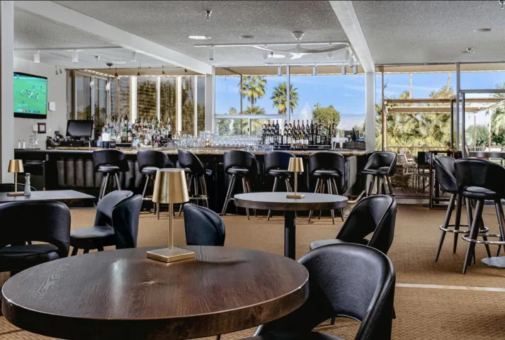 clubhouse wine bar view