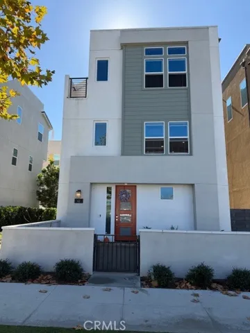 ROOF TOP DECK AND PAID SOLAR!